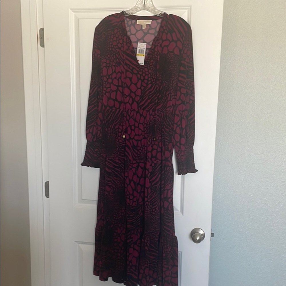 MK Elegant Purple Patterned Dress